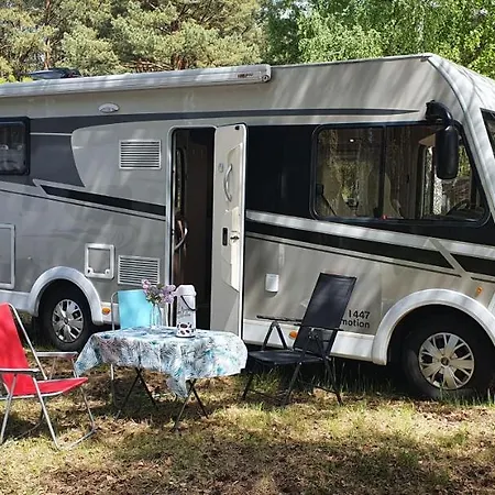 キャンプ場 Camp Bursztynowy *