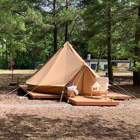 キャンプ場 Camp Bursztynowy