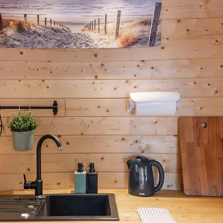 Camp Bursztynowy キャンプ場 *