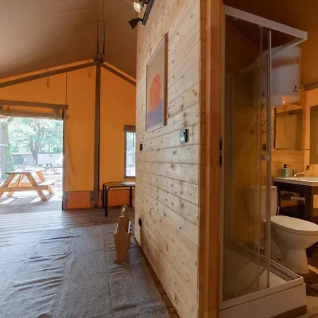 Camp Bursztynowy キャンプ場 グダニスク