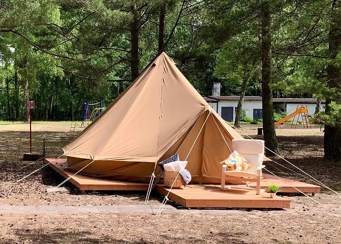 营地 Camp Bursztynowy