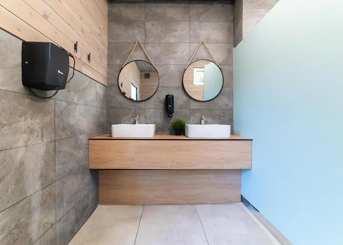 Camp Bursztynowy Kemping *