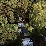 Camp Bursztynowy مكان تخييم *